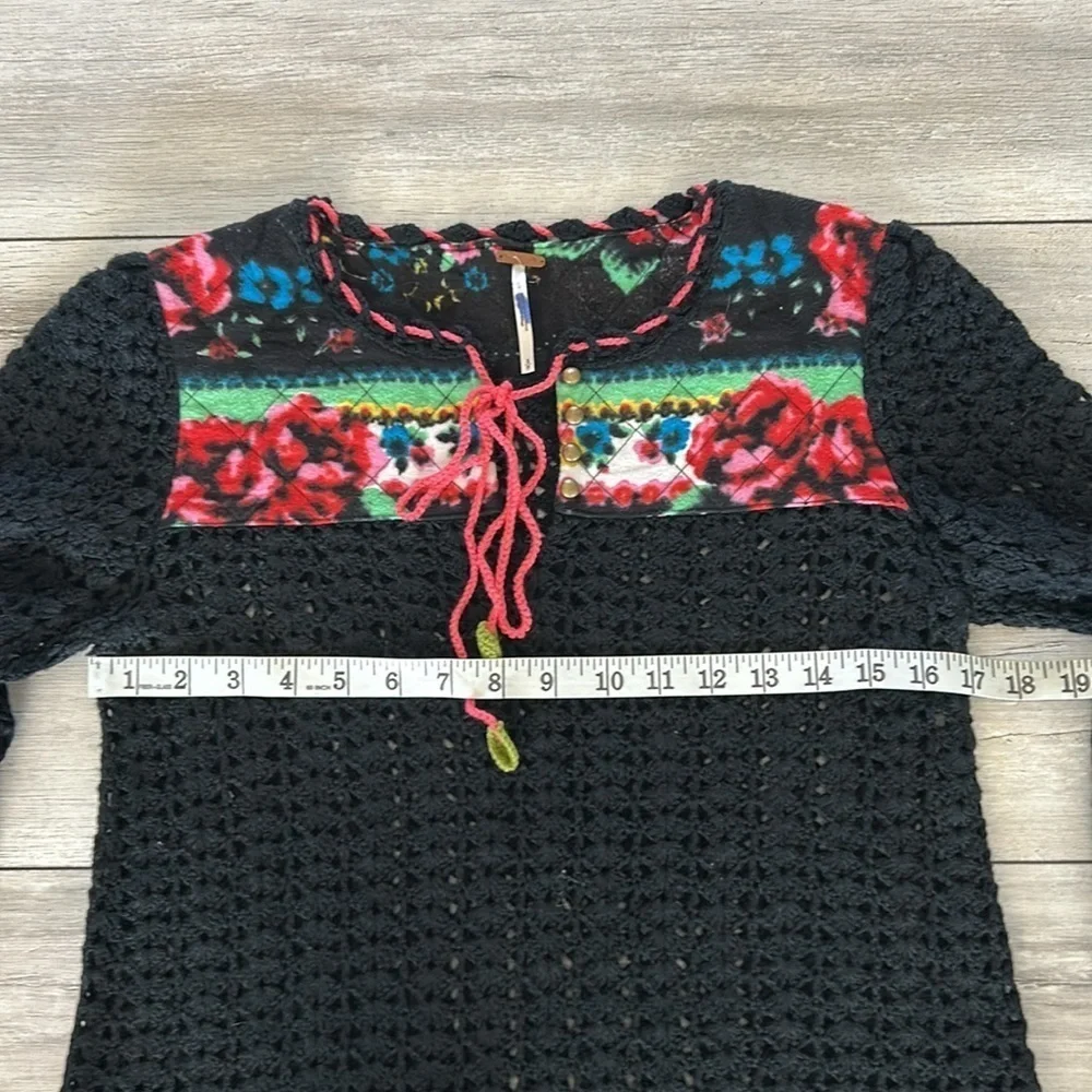 Free People quilted crochet floral sweater size small